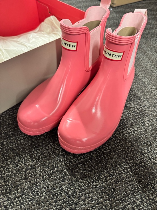 Hunter Shoes - Hunter Bright Coral Chelsea Rain Boots
